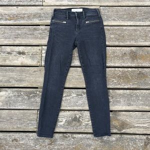 Gap True Skinny Jeans
